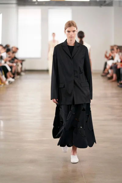 Look 29